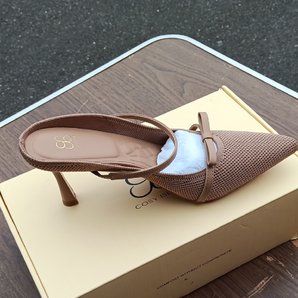 COS Tan Women's Pointed Heels